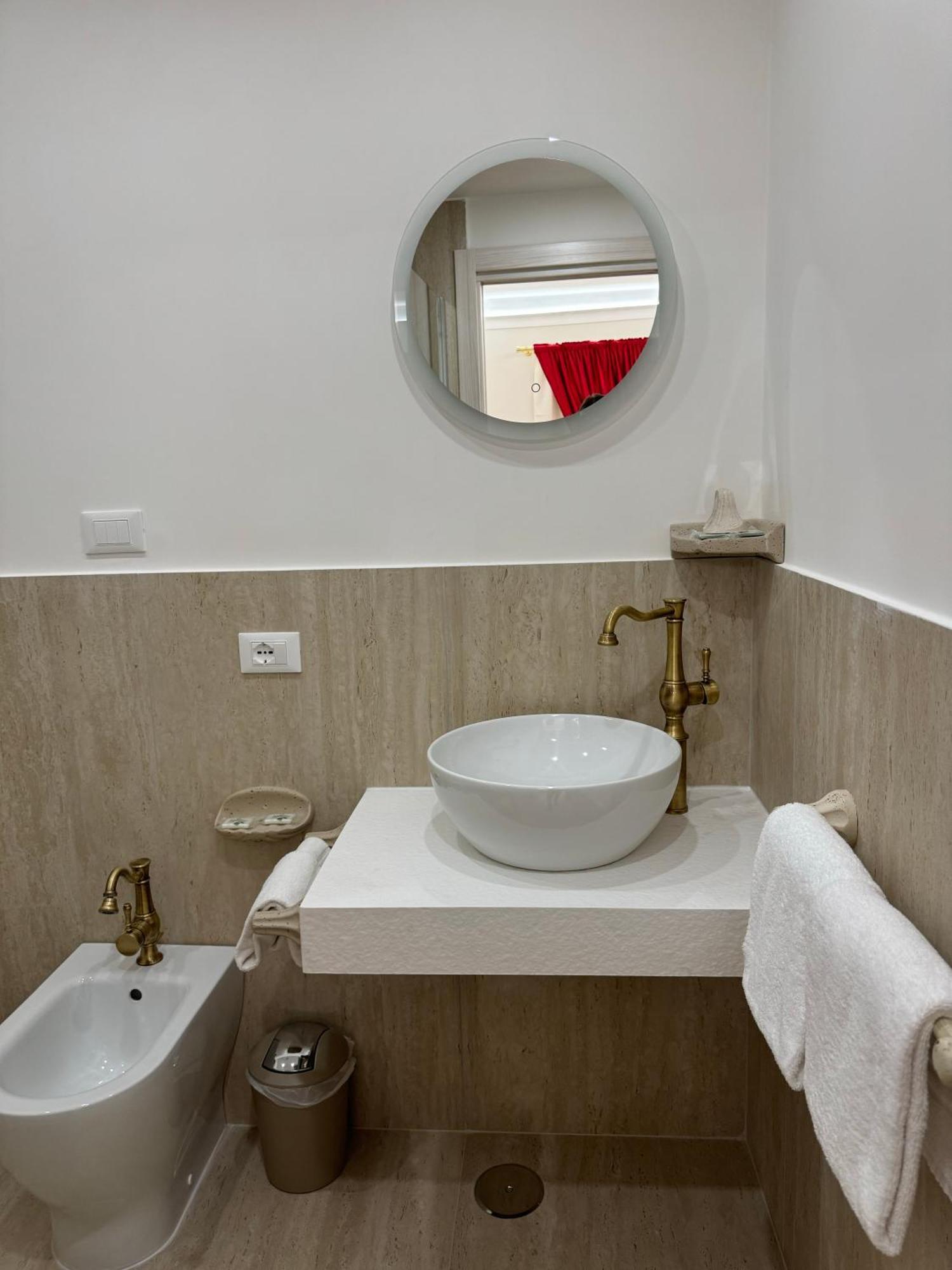 Jacuzzi Rooms Vatican Museum Рим Экстерьер фото