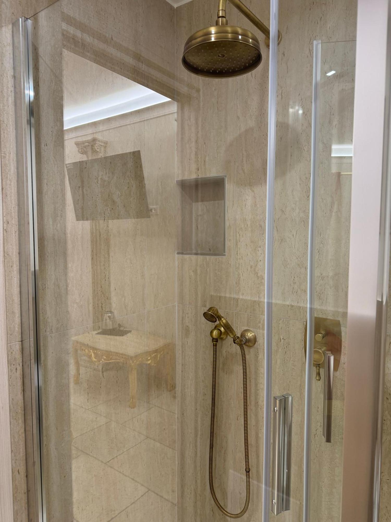 Jacuzzi Rooms Vatican Museum Рим Экстерьер фото